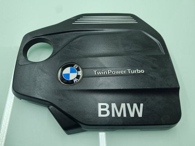 Pokrywa silnika dekoracyjna 8514202 BMW