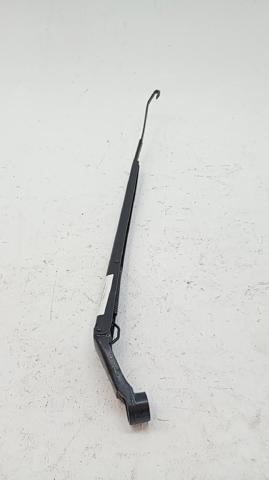 Ramię wycieraczki szyby przedniej 8521142130 TOYOTA