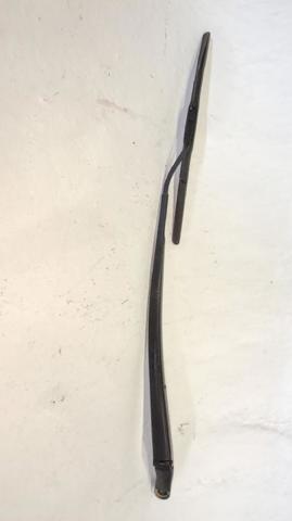 Ramię wycieraczki szyby przedniej 8521142130 TOYOTA