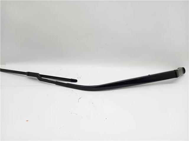 Ramię wycieraczki szyby przedniej 85211F4011 TOYOTA
