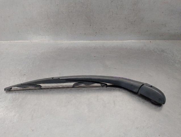 Pióro wycieraczki szyby tylnej 852410D060 TOYOTA