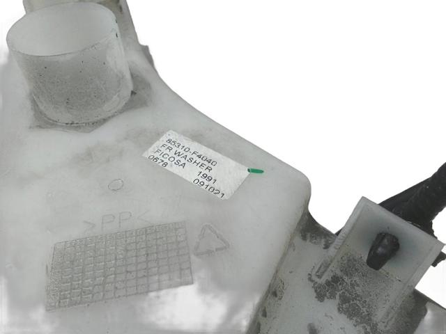 Zbiorniczek spryskiwacza szyb 85310F4040 TOYOTA