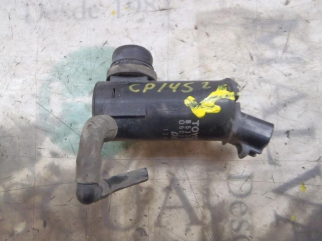 Pompka spryskiwacza szyby przedniej 8533033020 TOYOTA