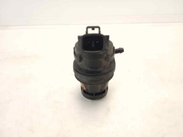 Pompka spryskiwacza szyby przedniej 8533060190 TOYOTA