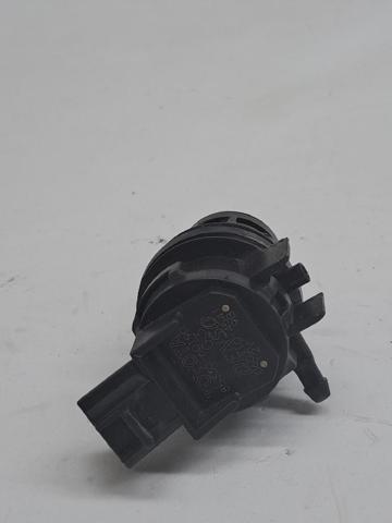 Pompka spryskiwacza szyby przedniej 8533060190 TOYOTA