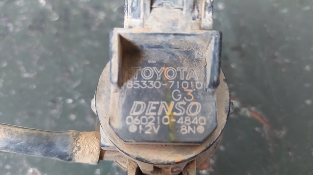 Pompka spryskiwacza szyby przedniej Toyota RAV4 3 A3