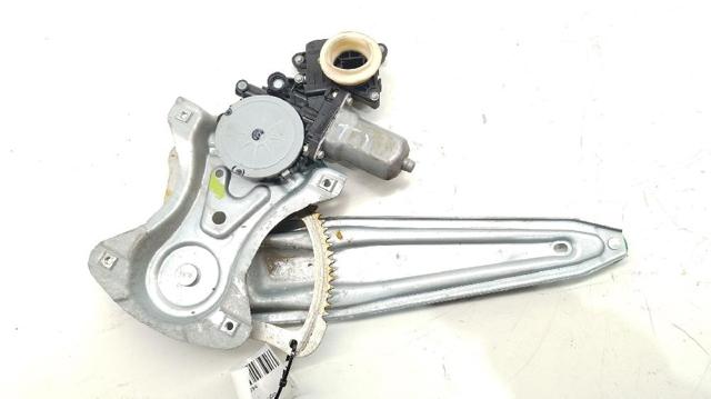 Mechanizm podnoszenia szyby drzwi przednich prawych 8570102010 TOYOTA