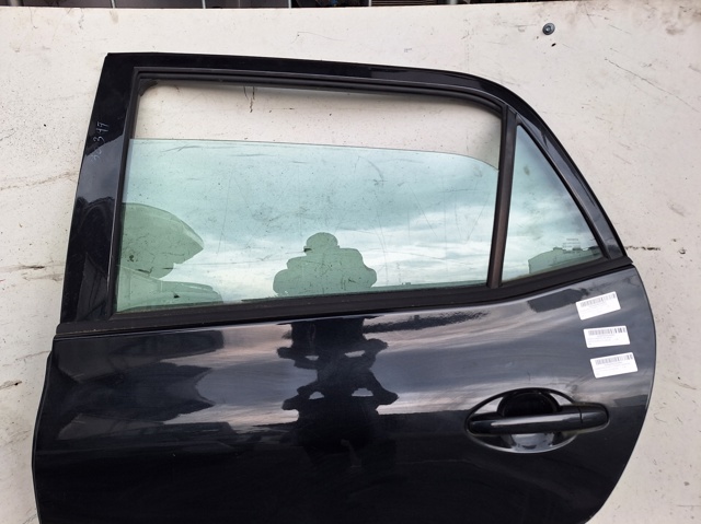 Mechanizm podnoszenia szyby drzwi przednich prawych 8571002450B TOYOTA