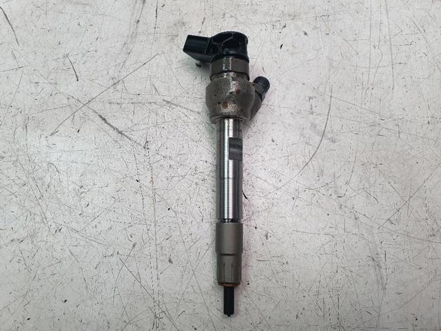 Wtryskiwacz paliwa 8579236 BMW