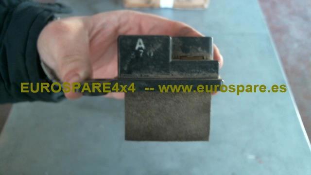 Przekaźnik sterownika wycieraczek Lexus LX UZJ100