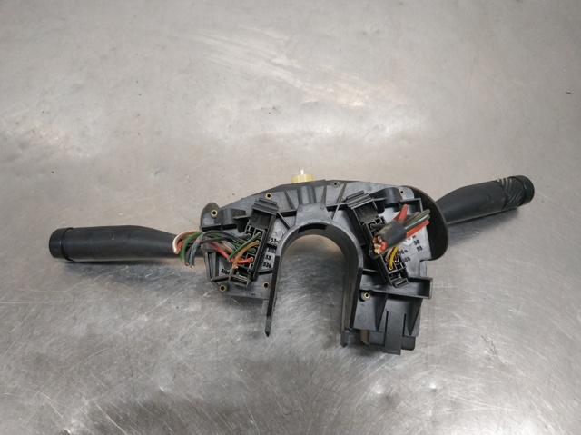 Przekaźnik kierunkowskazów ВАЗ 2107