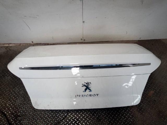 Klapa bagażnika 8606A8 PEUGEOT
