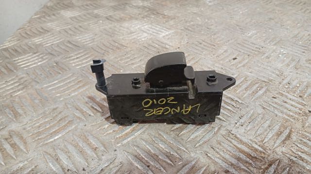 8608A065 Mitsubishi