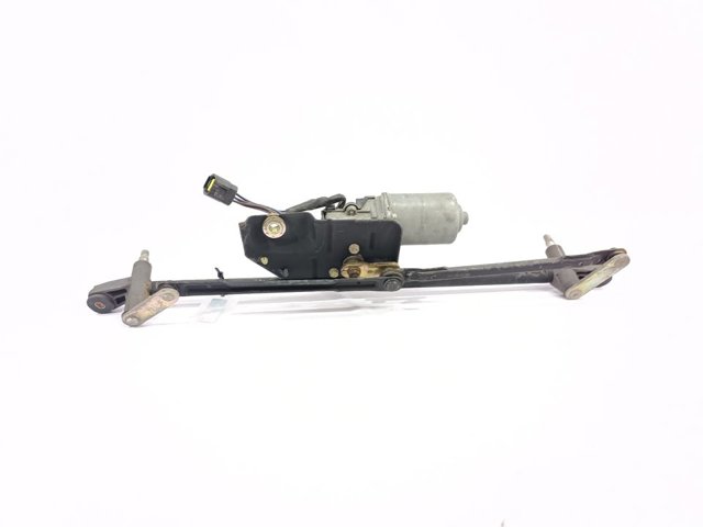 Silniczek wycieraczki szyby przedniej SsangYong Rexton