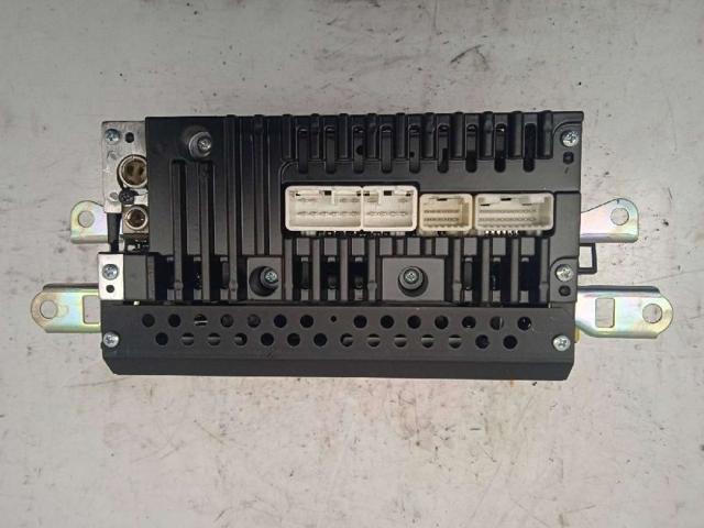 Radioodtwarzacz (radio AM/FM) 8612002520 TOYOTA