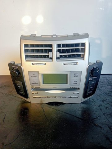 Radioodtwarzacz (radio AM/FM) 861200D210 TOYOTA