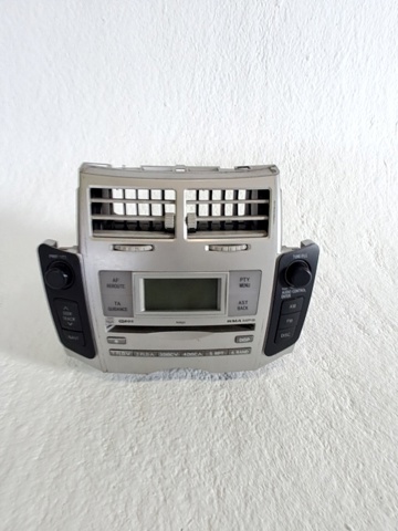 Radioodtwarzacz (radio AM/FM) 861200D210 TOYOTA