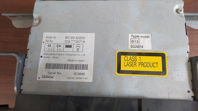 Radioodtwarzacz (radio AM/FM) 8612042220 TOYOTA