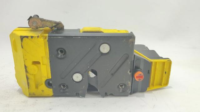Zamek drzwi tylnych prawych 8626968 VOLVO