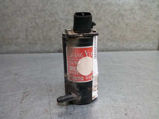 Pompka spryskiwacza szyby przedniej SsangYong Musso FJ