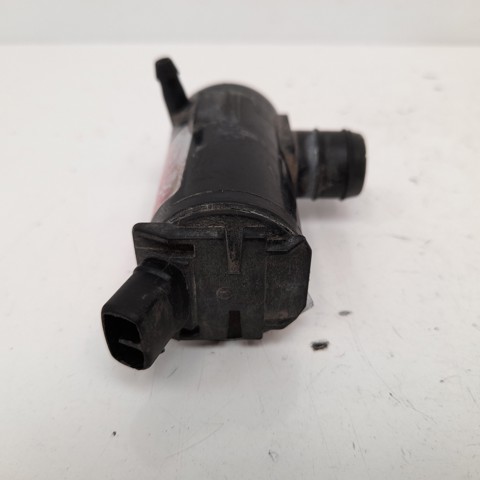 Pompka spryskiwacza szyby przedniej SsangYong Musso FJ