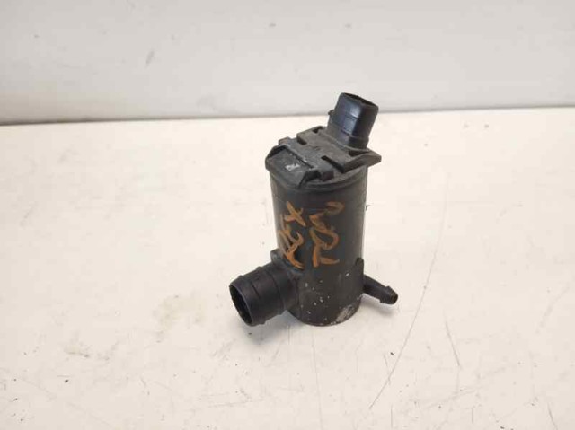 Pompka spryskiwacza szyby przedniej SsangYong Musso FJ