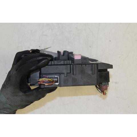 Skrzynka bezpieczników Mitsubishi Outlander CWW