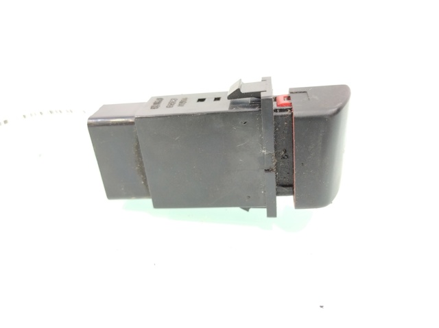 Przycisk włączania światła awaryjnego 864W0140 HYUNDAI
