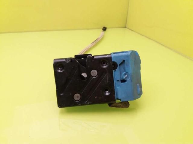Zamek drzwi przednich prawych 8650546 VOLVO