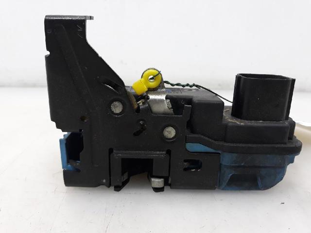 Zamek drzwi przednich prawych 8650546 VOLVO