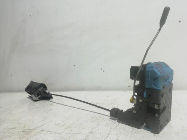 Zamek drzwi przednich prawych 8650546 VOLVO