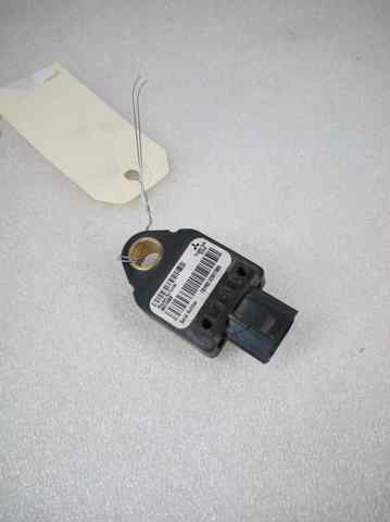Czujnik AIRBAG przedni 8651A002 PEUGEOT