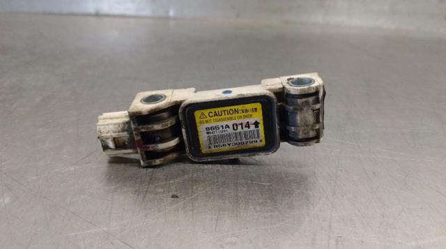 8651A014 Mitsubishi