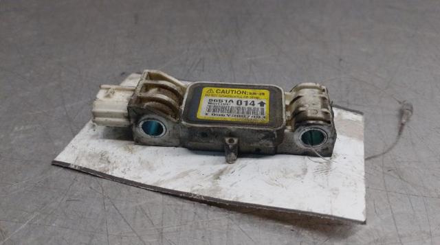 8651A014 Mitsubishi