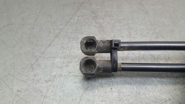 Amortyzator klapy bagażnika (3/5 drzwi-tylnych) 8652462 VOLVO