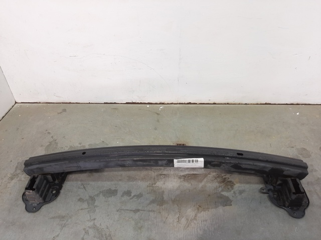 Wzmocnienie zderzaka przedniego 865301F000 HYUNDAI