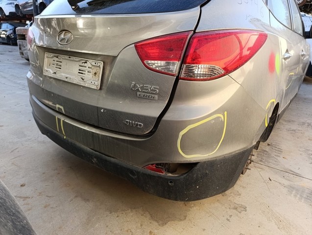 Zderzak tylny 866112Y000 HYUNDAI