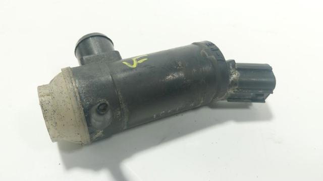 Pompka spryskiwacza szyby przedniej 86611AG210 SUBARU