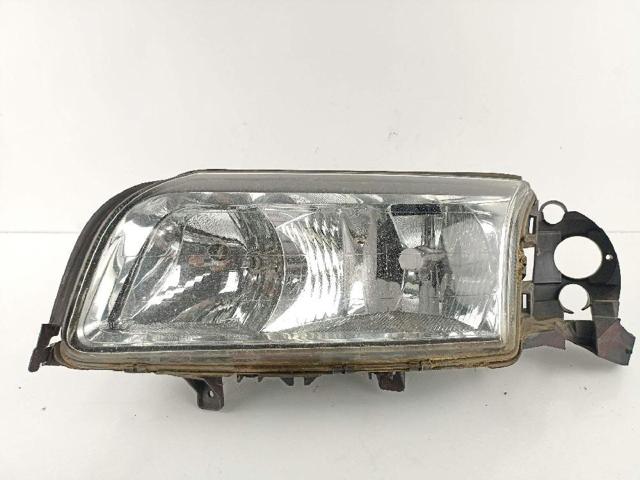 Reflektor lewy 8662867 VOLVO