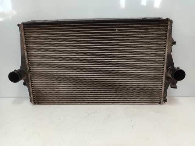 Chłodnica intercoolera 8671694 VOLVO