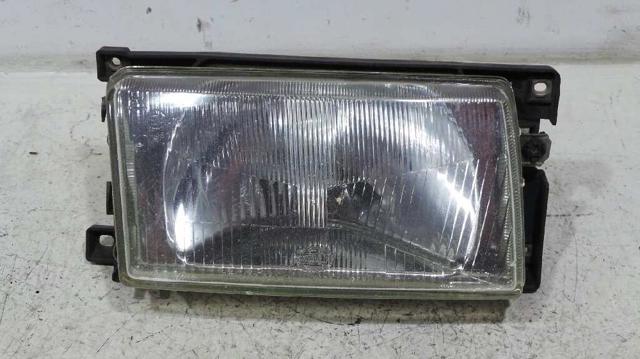 Reflektor prawy 867941018 VAG