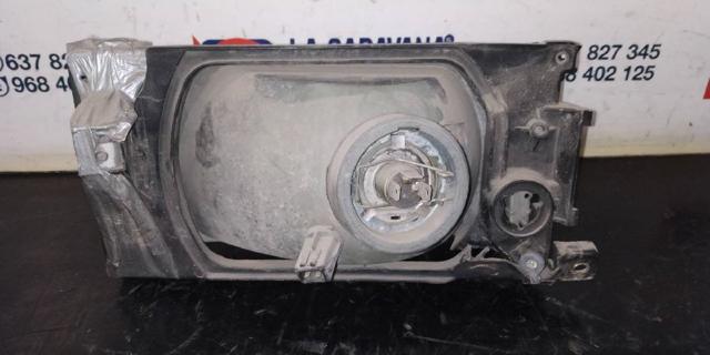 Reflektor prawy 867941018 VAG