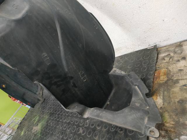 Nadkole błotnika przedniego lewe Hyundai Santa Fe 2 CM