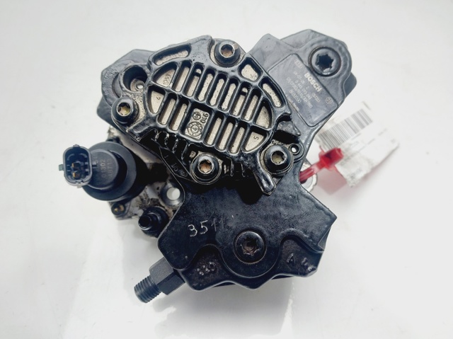 Pompa wtryskowa wysokiego ciśnienia 8689590 VOLVO