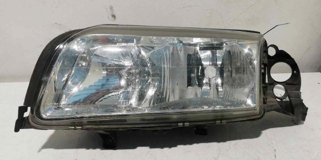 Reflektor lewy 8693557 VOLVO