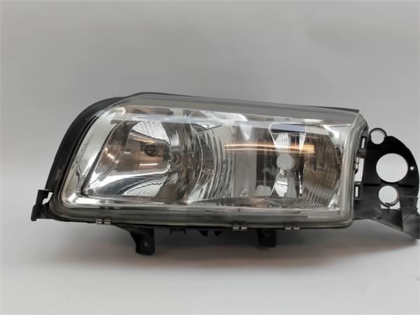 Reflektor lewy 8693557 VOLVO