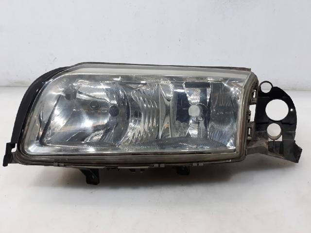 Reflektor lewy 8693557 VOLVO