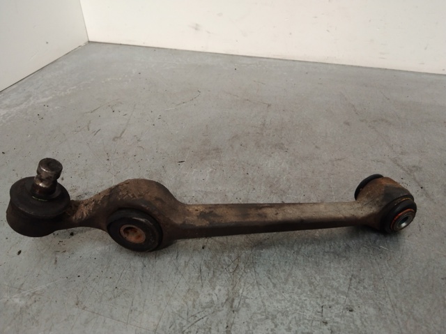 Wahacz zawieszenia przedniego dolny lewy 86AB3079A1A FORD