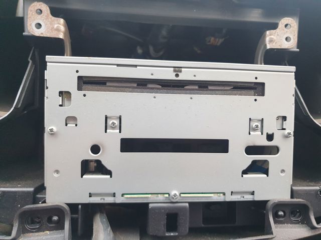 Radioodtwarzacz (radio AM/FM) Mitsubishi Outlander CWW