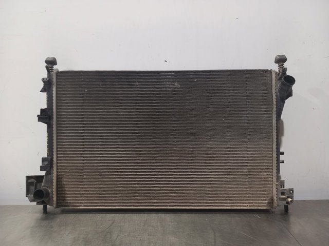 Chłodnica silnika 870824G OPEL
